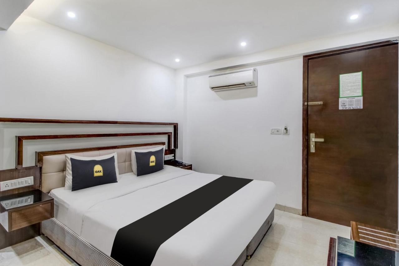 Hotel Townhouse Oak Mannat Goa